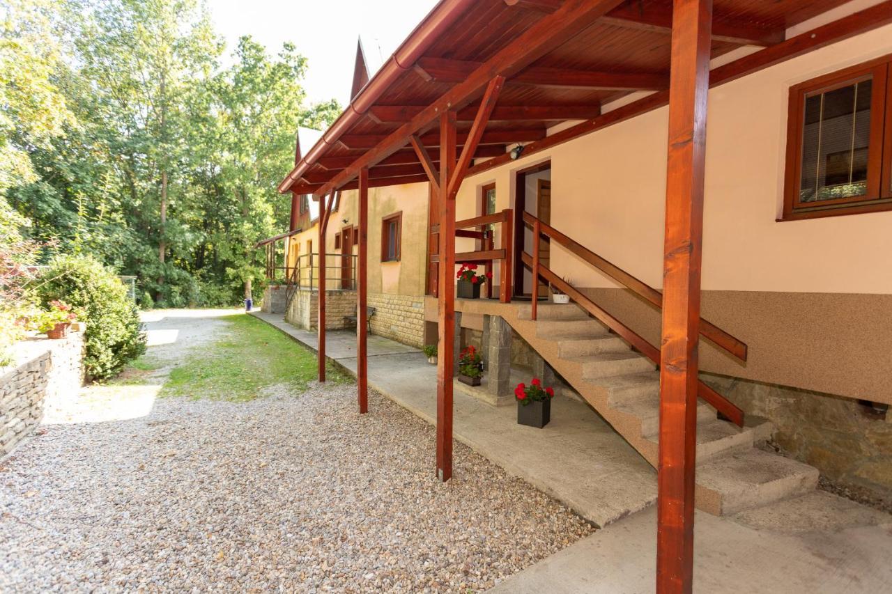Horsky Dom Villa Levoča Exteriör bild